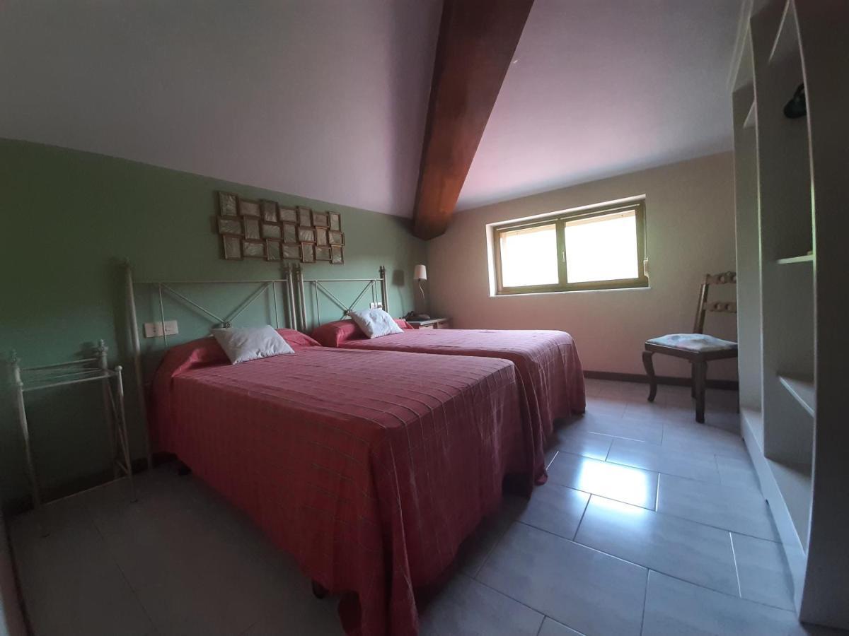 Villa Isabel 2 Llaves Arriondas Buitenkant foto