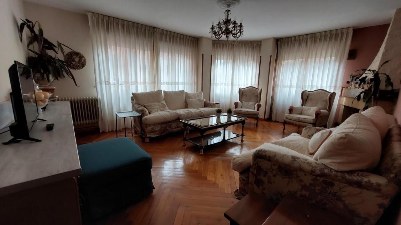Villa Isabel 2 Llaves Arriondas Buitenkant foto