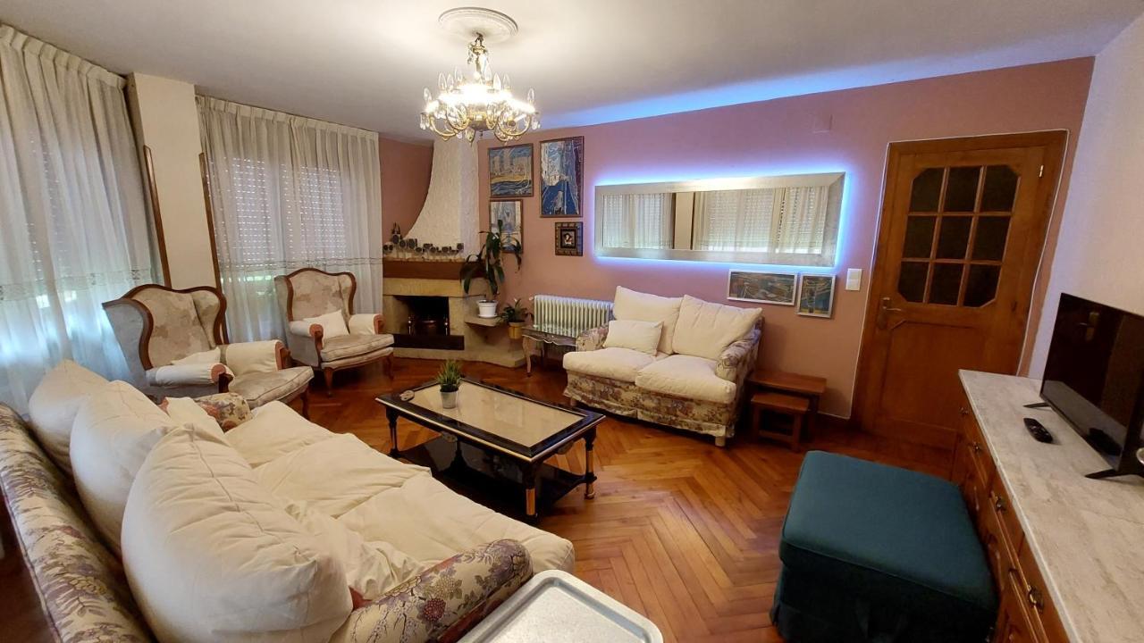 Villa Isabel 2 Llaves Arriondas Buitenkant foto